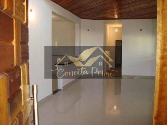 Casa para Venda em Embu-Guaçu - 4