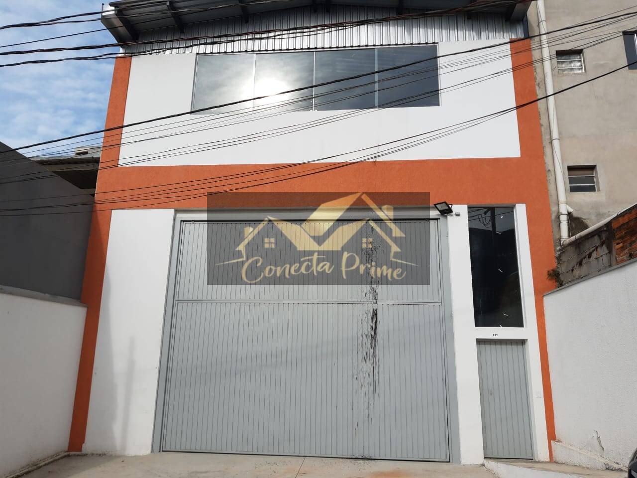 Galpão para venda e locação em Taboão da Serra próximo a Régis Bittencourt!