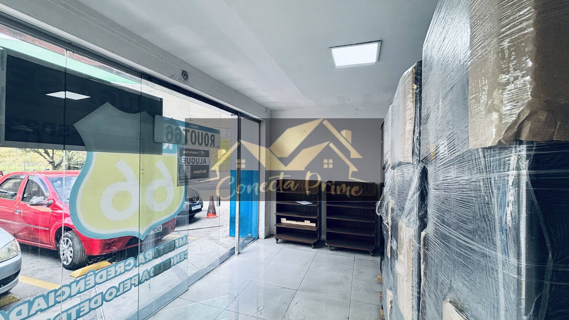 Salão/Loja comercial para alugar em Carapicuíba ao lado do Rodoanel.