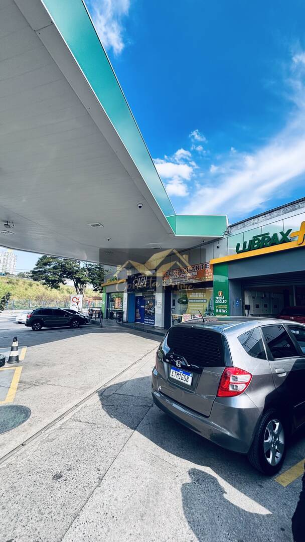 Salão/Loja comercial para alugar em Carapicuíba ao lado do Rodoanel.