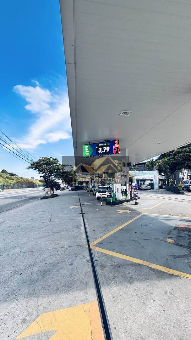 Salão/Loja comercial para alugar em Carapicuíba ao lado do Rodoanel.