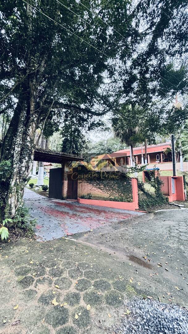 Chácara a venda no Condomínio Vale do Loire - Itapecerica da Serra/SP.